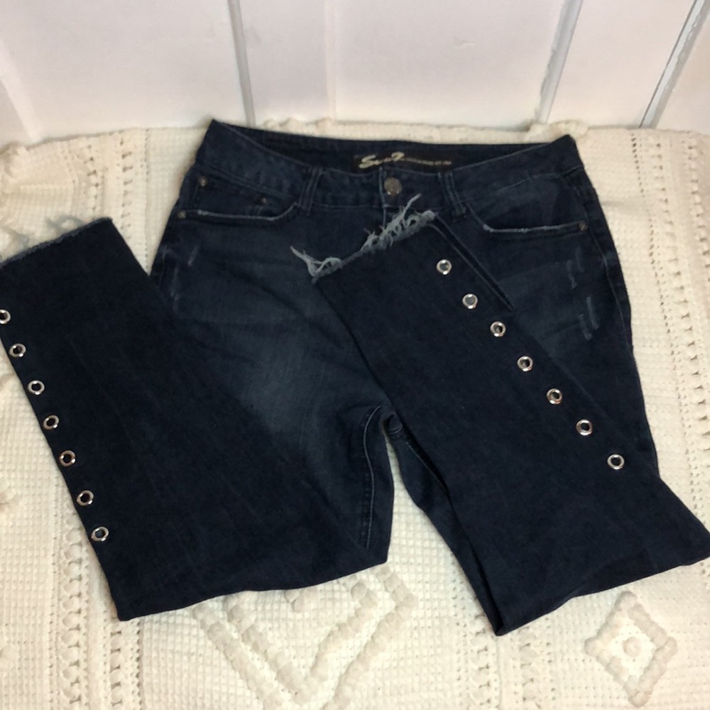 Seven7 Dark Wash Mid Rise Grommet Detail Split Hem Ankle Skinny Jeans Denim 10 - Picture 8 of 11